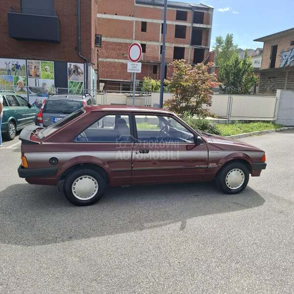 Ford Escort 