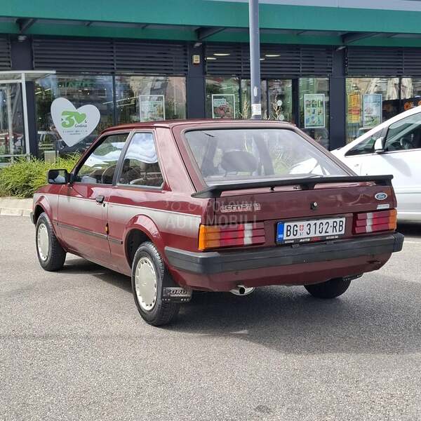 Ford Escort 