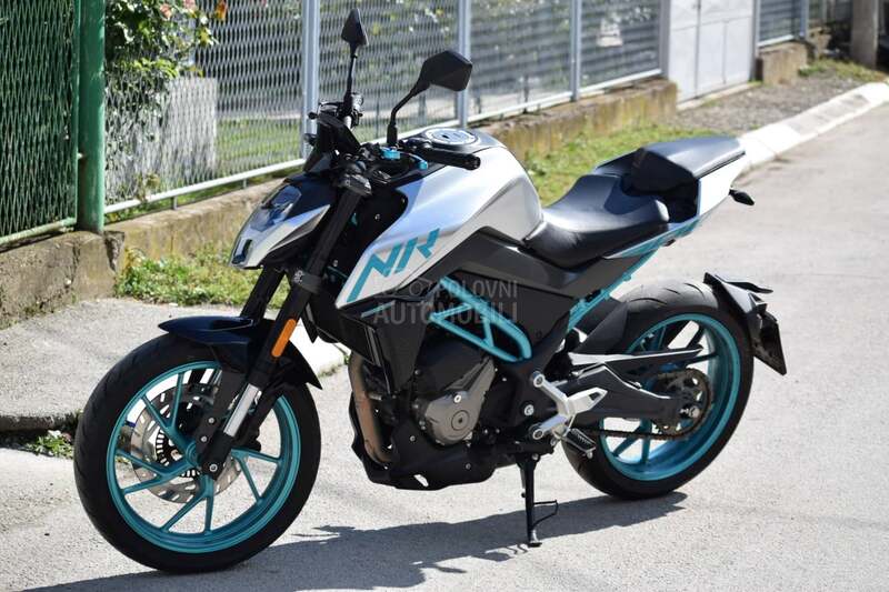 CFMOTO nk 300