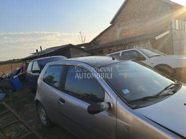 Razni delovi za Fiat Punto od 2000. do 2001. god.