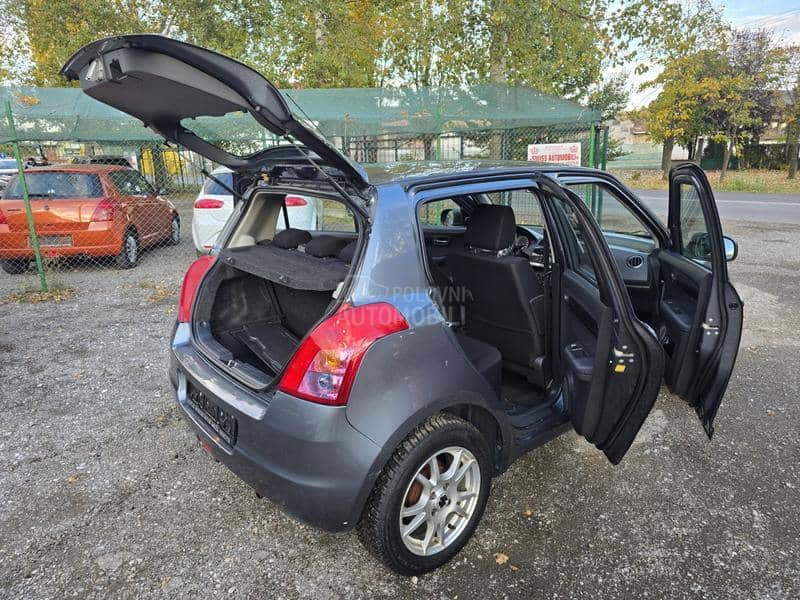 Suzuki Swift 1,3 4x4 Suzuki Swift 1,3 4x4