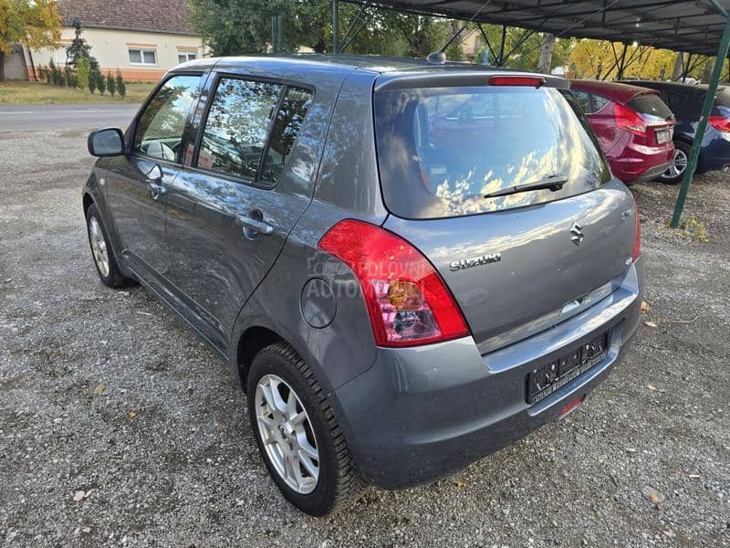 Suzuki Swift 1,3 4x4 Suzuki Swift 1,3 4x4