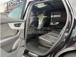 Audi Q7 50TDI S-Line slika 19