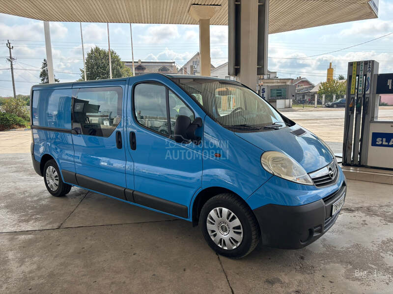 Opel Vivaro 2.0Cdti 6 Mesta Long