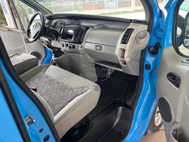 Opel Vivaro 2.0Cdti 6 Mesta Long