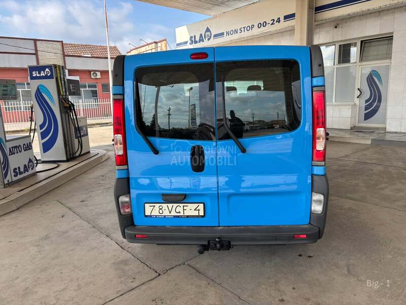 Opel Vivaro 2.0Cdti 6 Mesta Long