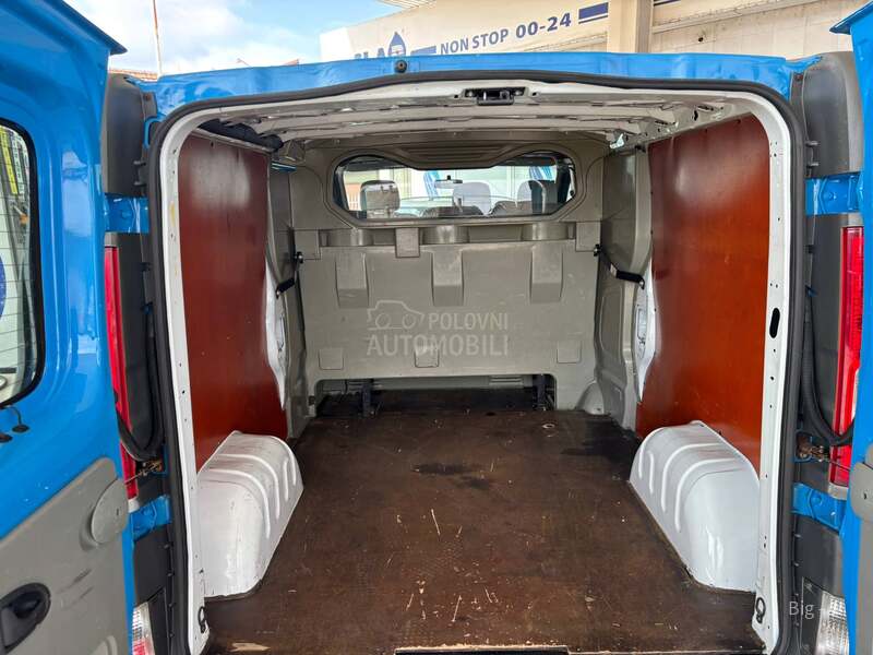 Opel Vivaro 2.0Cdti 6 Mesta Long