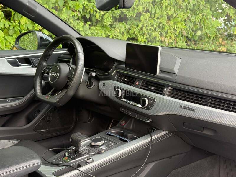 Audi RS5 