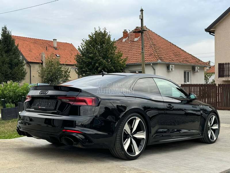 Audi RS5 