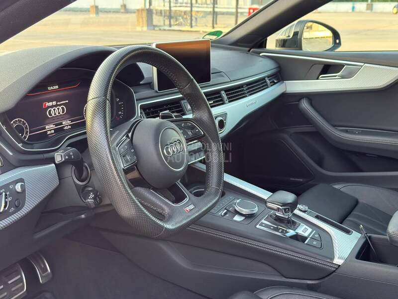 Audi RS5 