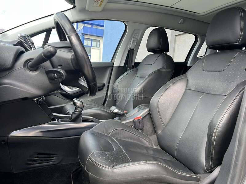 Peugeot 2008 1.2