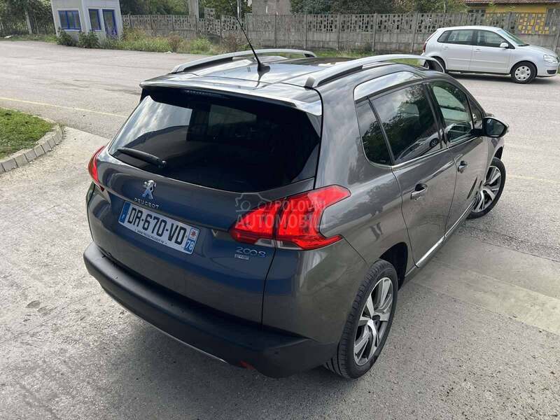 Peugeot 2008 1.2