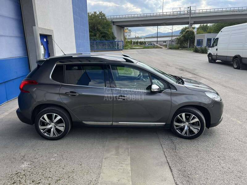 Peugeot 2008 1.2