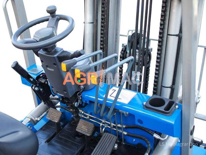 Clark FD40pro  Tripleks 4500 mm