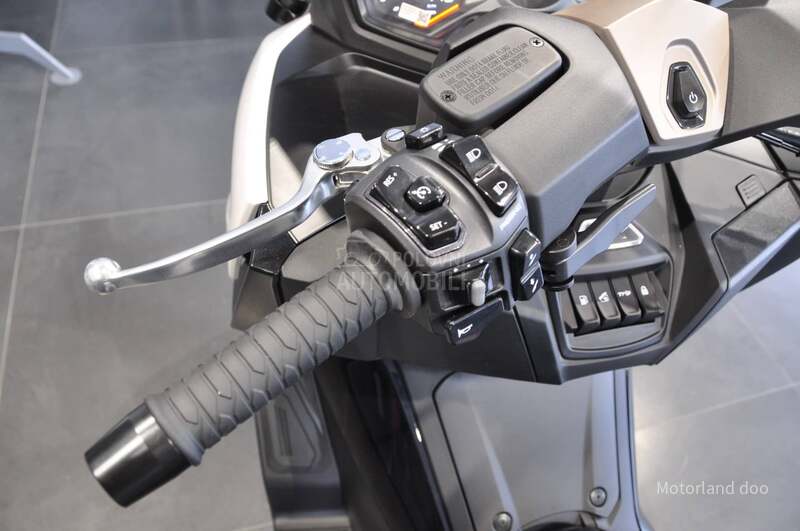 Kymco AK 575 PREMIUM
