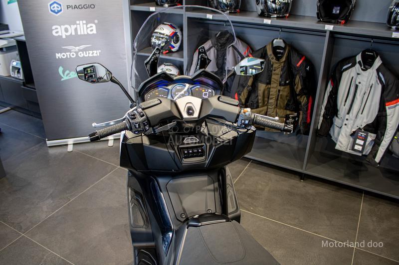 Kymco AK 575 PREMIUM