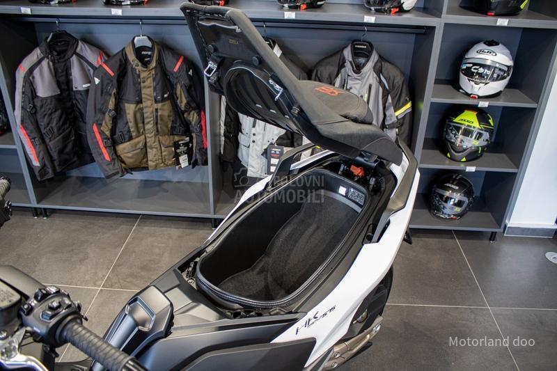 Kymco AK 575 PREMIUM