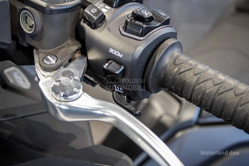 Kymco AK 575 PREMIUM