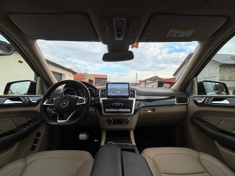 Mercedes Benz GLS 350 D PROČITAJ  O P I S