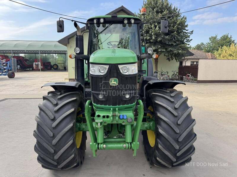 John Deere 6195M