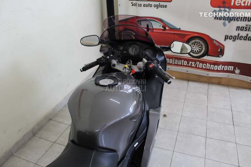 Honda CBR 1100 XX