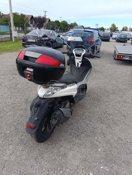 Piaggio Beverly 350