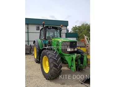 John Deere 6820