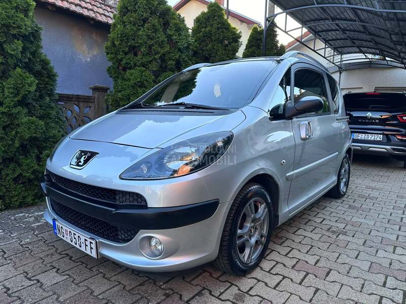 Peugeot 1007 