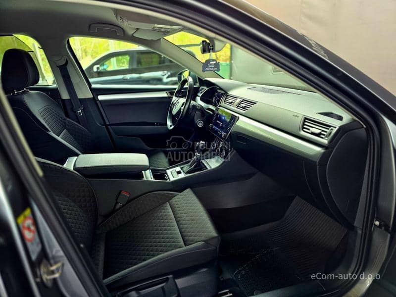 Škoda Superb 2.0 TDI AMBITION DSG