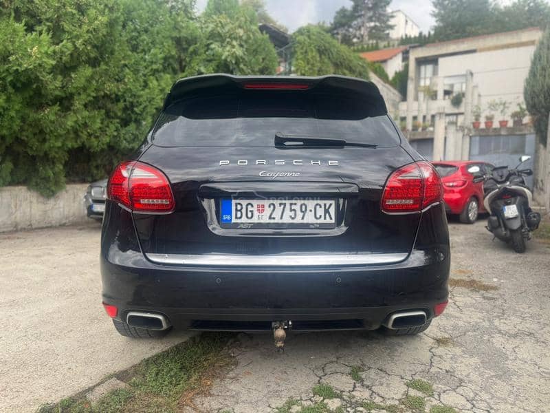 Porsche Cayenne S Hybrid