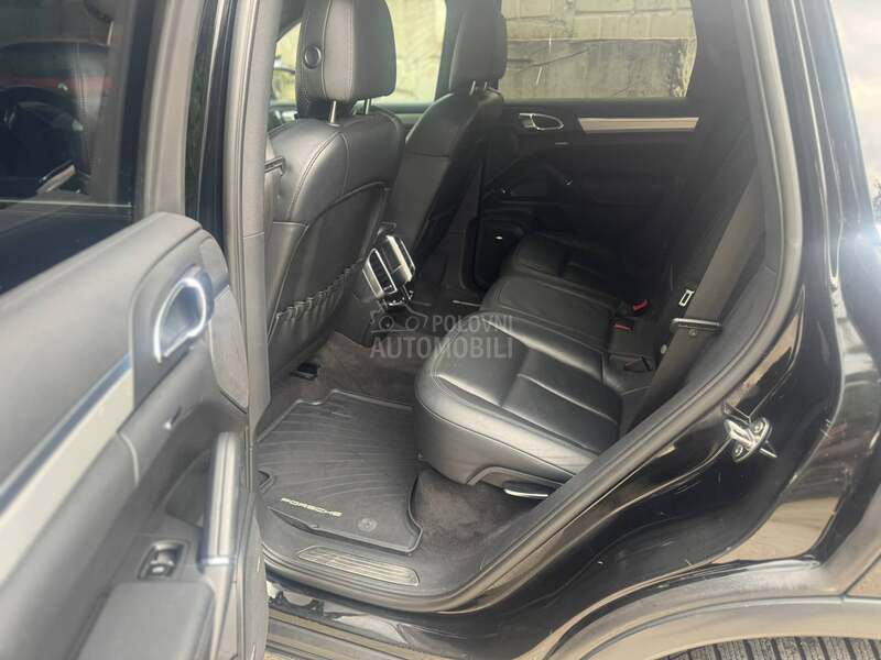 Porsche Cayenne S Hybrid