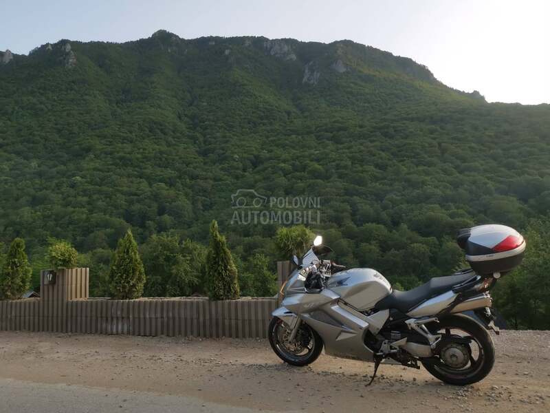 Honda VFR800 Vtec