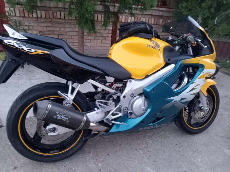 Honda CBR 600 F4