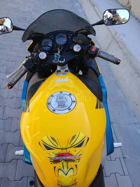 Honda CBR 600 F4