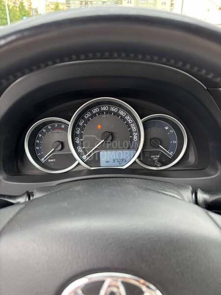 Toyota Auris 1.6