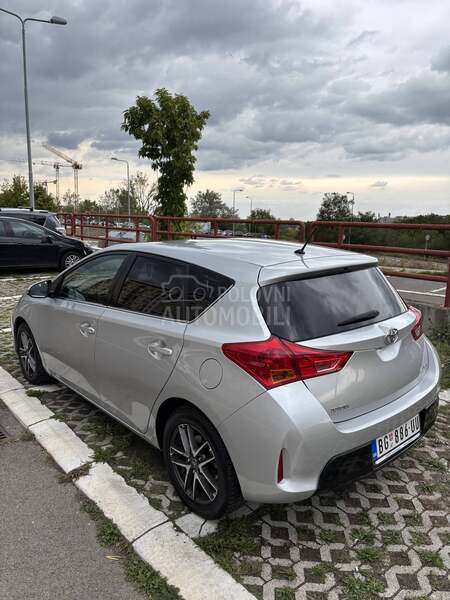 Toyota Auris 1.6