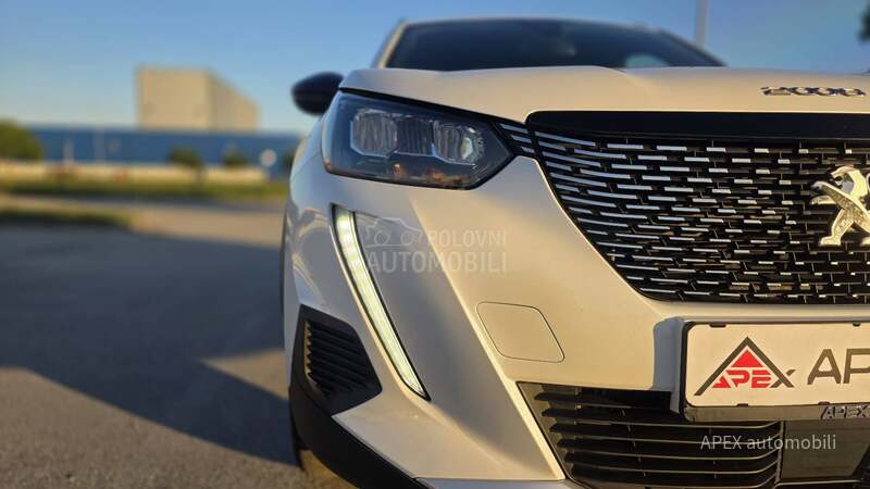 Peugeot 2008 1.5 Hdi Allure EAT8