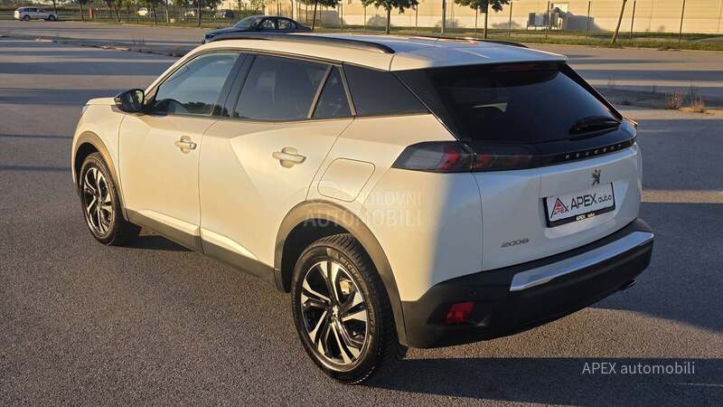 Peugeot 2008 1.5 Hdi Allure EAT8