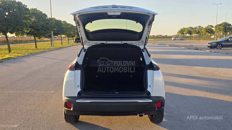 Peugeot 2008 1.5 Hdi Allure EAT8