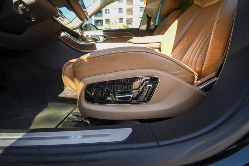 Audi A8 5.0 LONG