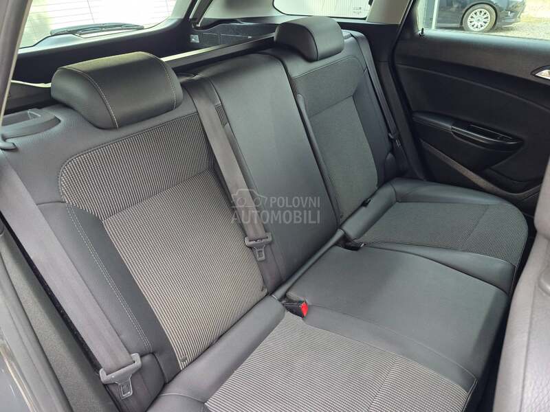 Opel Astra J 1.6 cdti COSMO