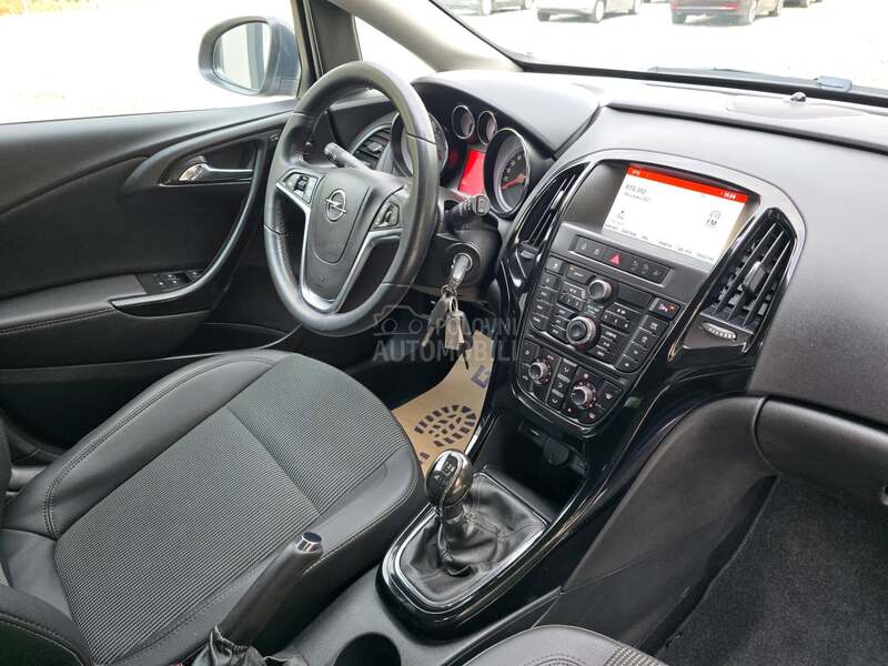 Opel Astra J 1.6 cdti COSMO