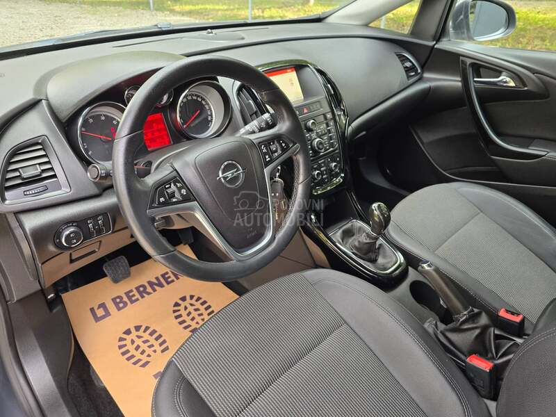 Opel Astra J 1.6 cdti COSMO