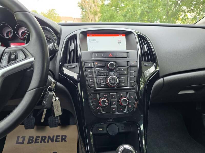 Opel Astra J 1.6 cdti COSMO