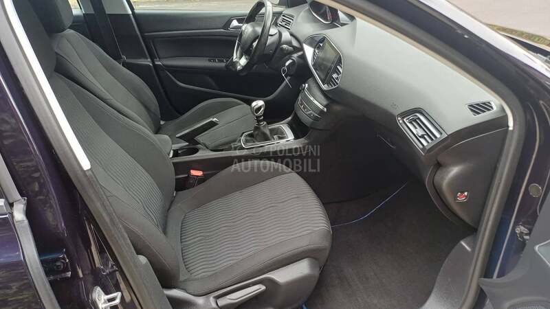 Peugeot 308 1.6 blu hdi nov nov