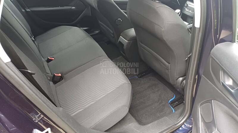 Peugeot 308 1.6 blu hdi nov nov