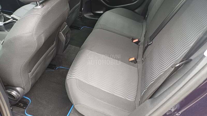 Peugeot 308 1.6 blu hdi nov nov