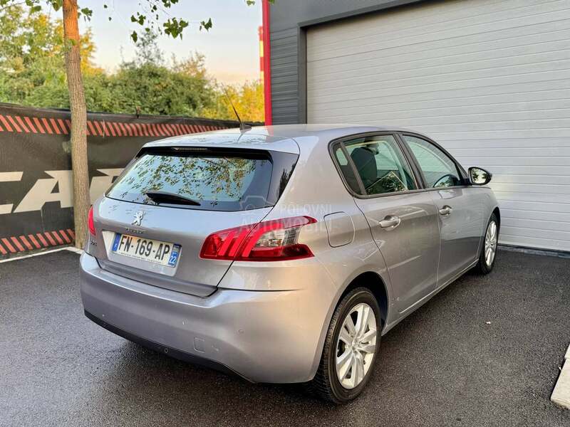 Peugeot 308 1.5 blue-HDI