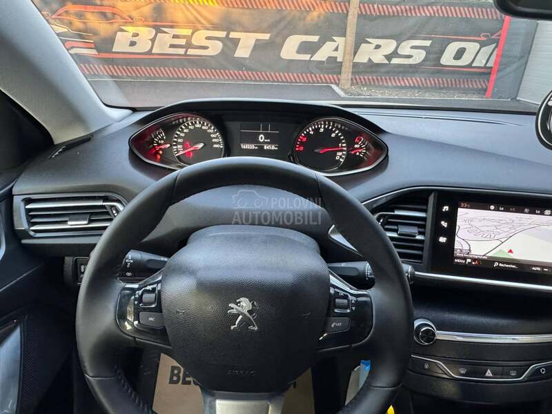 Peugeot 308 1.5 blue-HDI