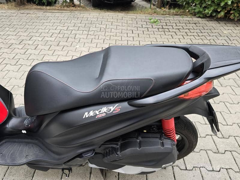 Piaggio MEDLEY 150